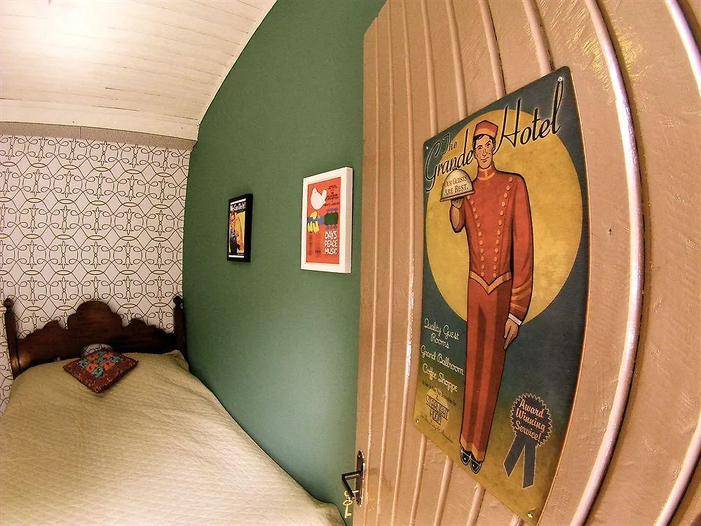 WE Hostel Design São Paulo